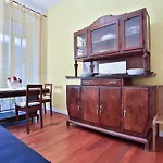 Guesthost - Residenza Mura Greche Historic Center Апартаменты *