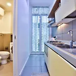 Апартаменты Guesthost - Residenza Mura Greche Historic Center